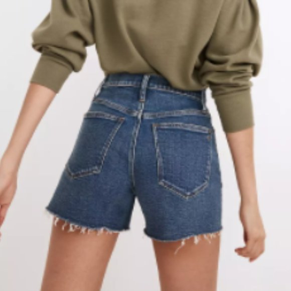 Madewell High-Rise Denim Shorts in Auckland Wash - Picture 3 of 9